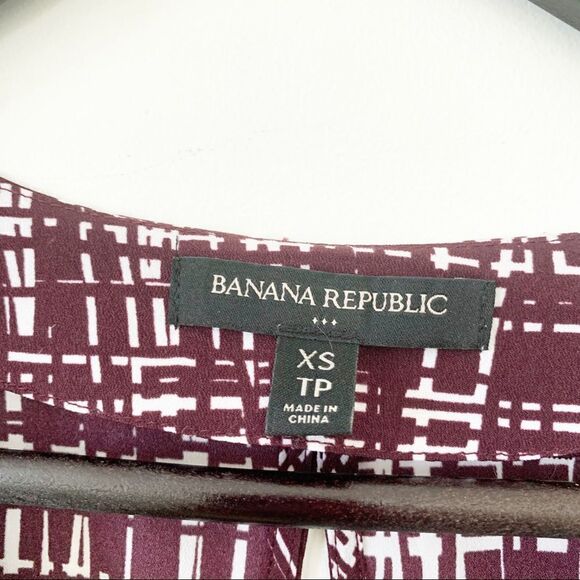 Banana Republic Factory Burgundy White Blouse - Picture 5 of 10